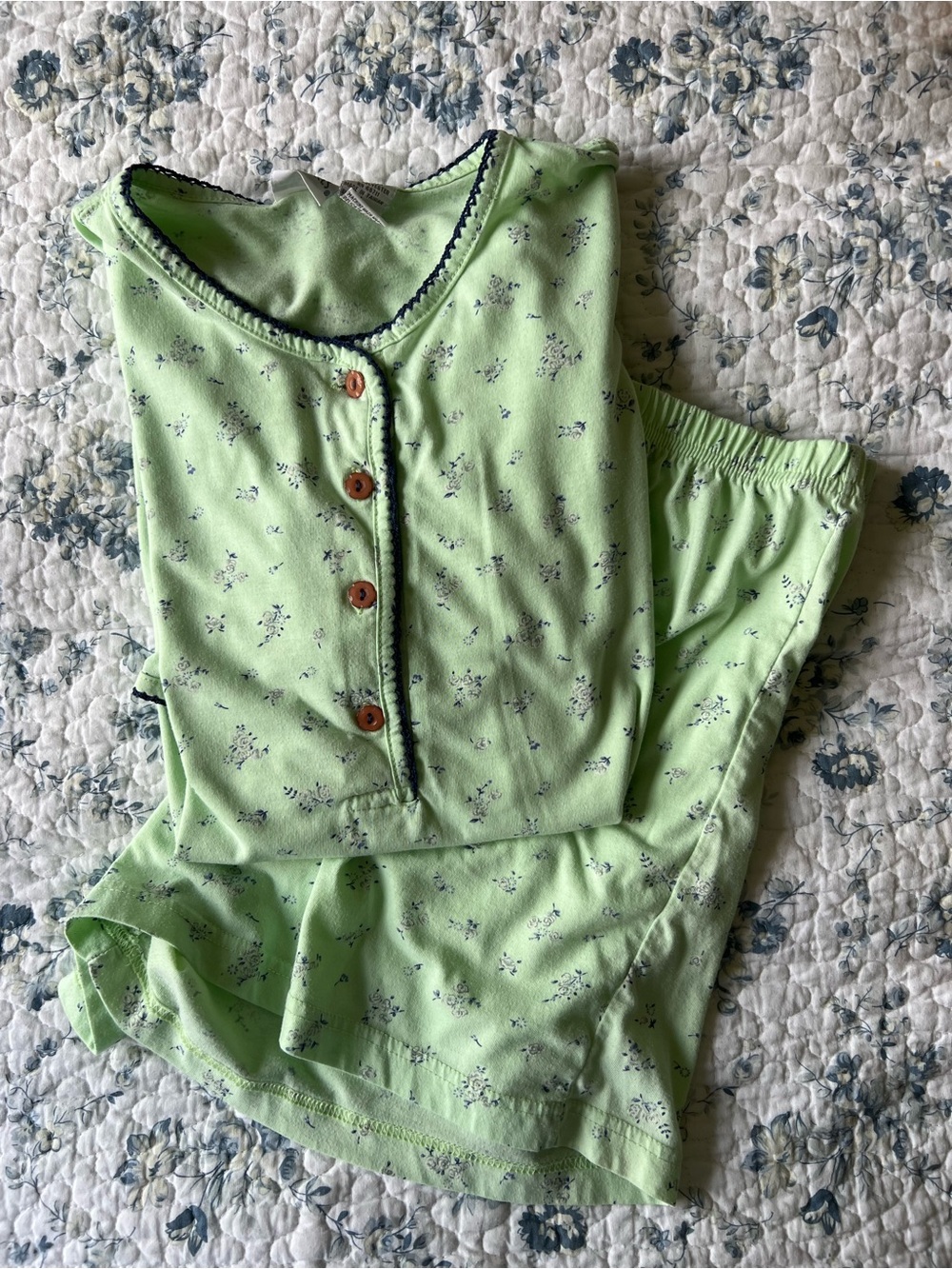 Simple Pleasures Vintage Light Green Floral Two-Piece Pajama Set